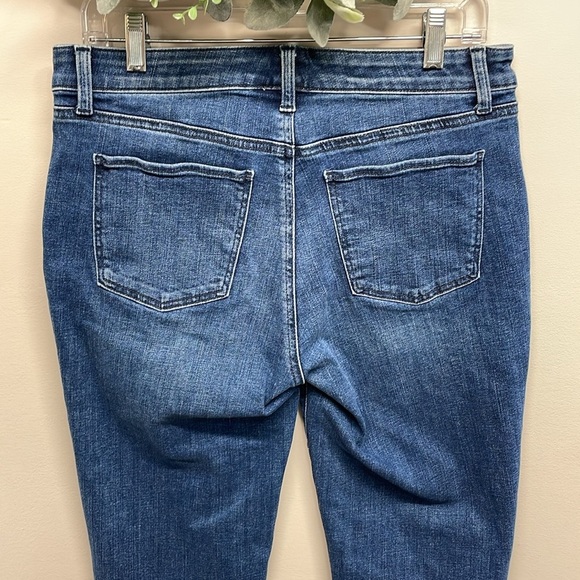 Talbots Flawless Scalloped Hem Embroidered Slim Ankle Denim Taylor Wash Jeans 8 - Picture 6 of 16